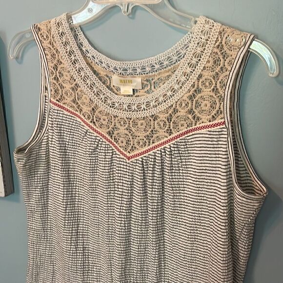 Mauve Lace Sleeveless Top - Small - Excellent Condition - Picture 3 of 14